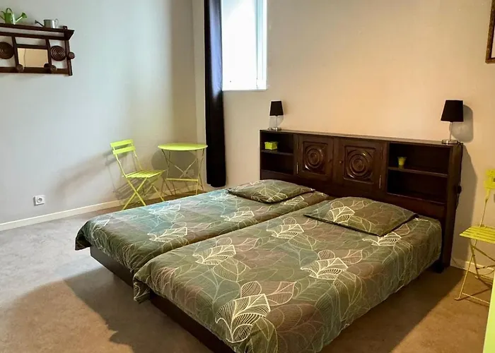 Ma Maison De Famille, Grange Du 18e Siecle, Jardin