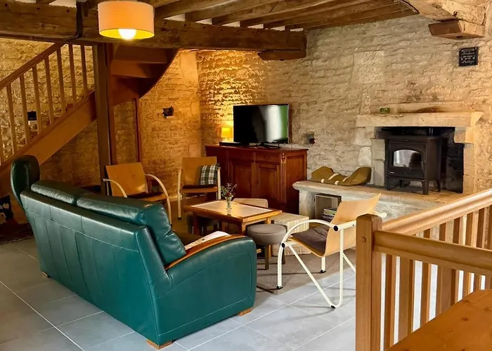 Дом отдыха Ma Maison De Famille, Grange Du 18e Siecle, Jardin *