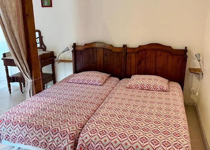 Дом отдыха Ma Maison De Famille, Grange Du 18e Siecle, Jardin