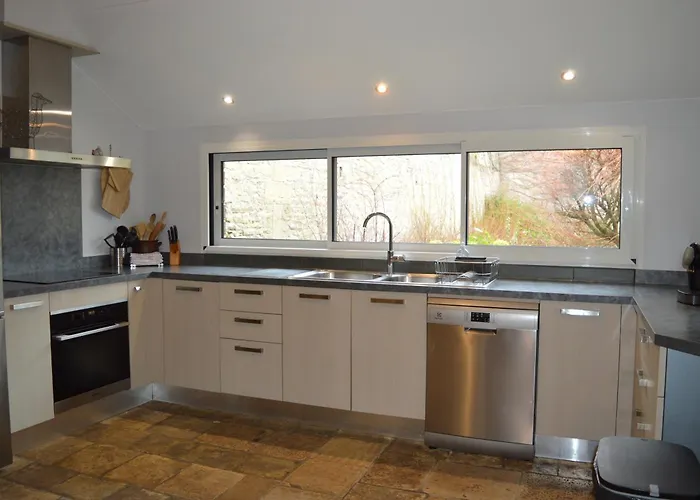 Дом отдыха Ma Maison De Famille, Grange Du 18e Siecle, Jardin *